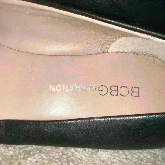 BCBG Black Leather Flats - Picture 4 of 4
